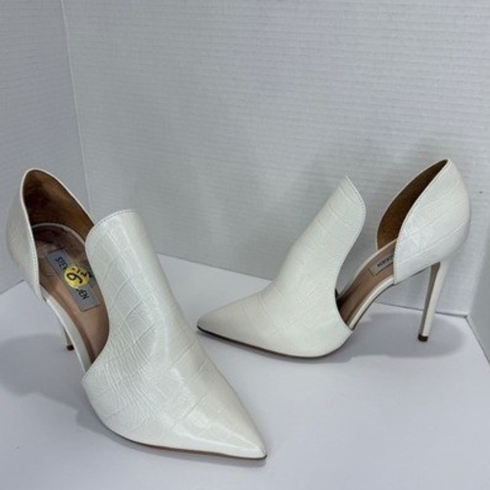 Steve Madden Pumps 9.5 White Croc Embossed D'Orsay Stiletto Luxuryโ Mobwife Chic